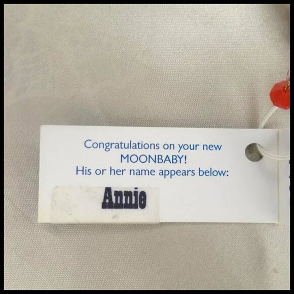 Vintage "Annie" Moonbabies Brooch - 90s SPECIAL EDITION Collectible - Picture 5 of 10